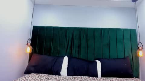 Snapshot of melody_kener chatting on 7, 11, 2025 melody_kener online show from 7, 11, 2025