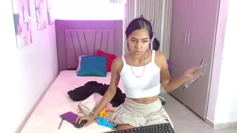 Snapshot of melody_mercy chatting on 15, 1, 2025 melody_mercy online show from 15, 1, 2025