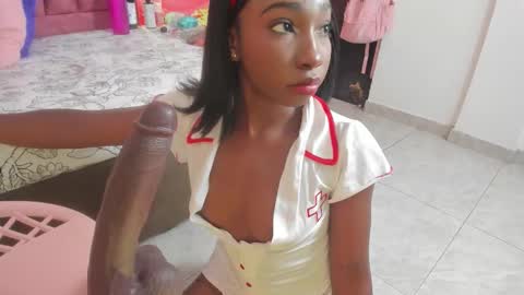 Snapshot of melody_paris chatting on 3, 2, 2026 Mixie online show from 3, 2, 2026