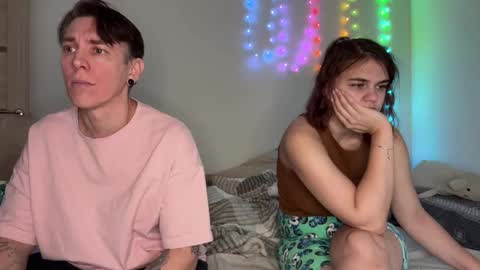 Snapshot of melody_song chatting on 17, 1, 2026 melody_song online show from 17, 1, 2026