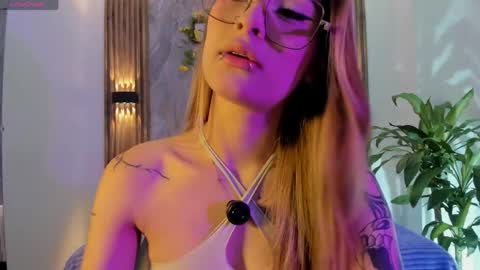 melodylanee online show from 30, 4, 2026