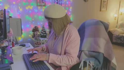 Melody online show from 22, 12, 2025