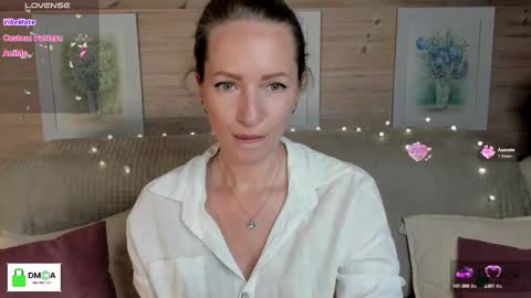 Melody My schedule this week  Wednesday Thursday Sunday online show from 2, 10, 2025