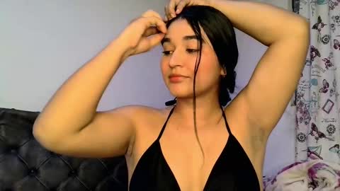 Snapshot of melodyysweetie chatting on 8, 10, 2025 melodyysweetie online show from 8, 10, 2025