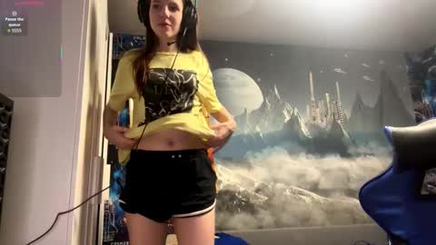 Hi Im Aria 18 years old online show from 27, 2, 2026