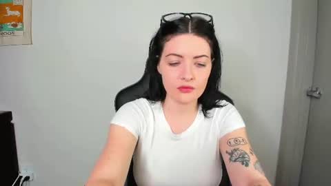 Melrose Strip online show from 14, 2, 2025