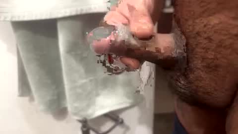 meminpeneguin online show from 8, 10, 2025