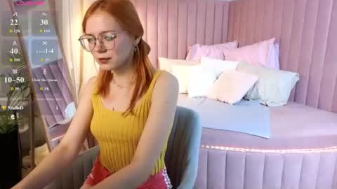 Snapshot of memymee_ chatting on 12, 7, 2026 memymee_ online show from 12, 7, 2026