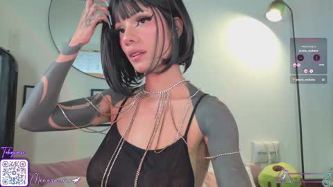 Snapshot of menasaurio_ chatting on 11, 1, 2025 Mena Help me reach 700 thumbs up online show from 11, 1, 2025