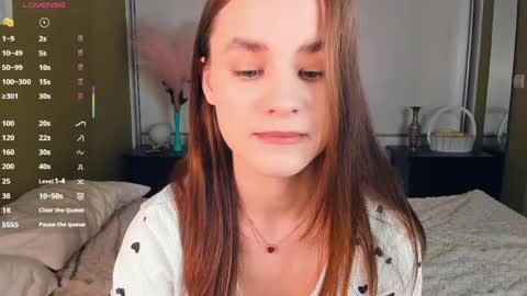 Julie online show from 10, 5, 2026