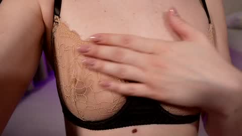 meowwmee online show from 4, 4, 2026