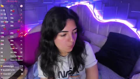 Snapshot of meraki_fraise chatting on 3, 1, 2025 online show from 3, 1, 2025