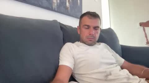 Mercedes190d online show from 15, 3, 2026