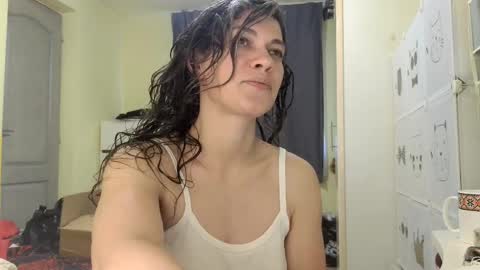 Snapshot of merciylove chatting on 9, 4, 2026 Miss Helena online show from 9, 4, 2026