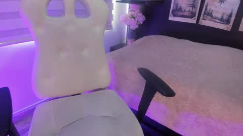 meredith_spencer online show from 1, 10, 2025