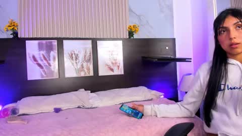 Snapshot of meredith_spencer chatting on 20, 2, 2026 meredith_spencer online show from 20, 2, 2026