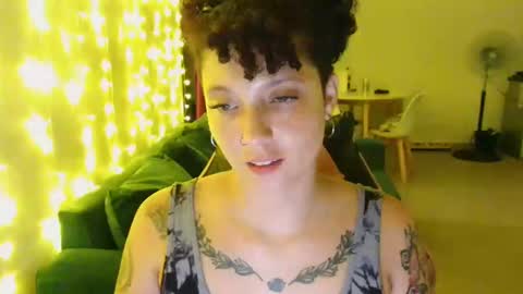Snapshot of merida__freckles chatting on 14, 2, 2025 Miss Freckles online show from 14, 2, 2025