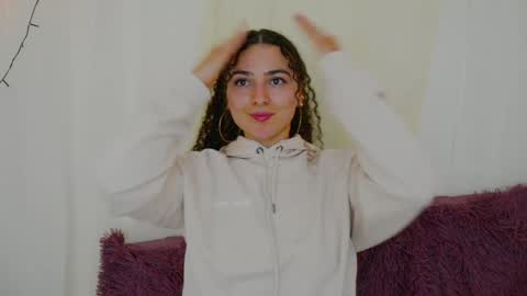 Snapshot of merida_bell18 chatting on 13, 1, 2025 Merida Bell online show from 13, 1, 2025