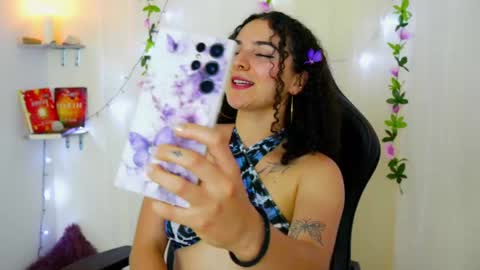 Snapshot of merida_bell18 chatting on 23, 2, 2025 Merida Bell online show from 23, 2, 2025