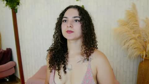 Snapshot of merida_bell18 chatting on 13, 9, 2025 Merida Bell online show from 13, 9, 2025