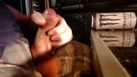 messycumshooter8inch online show from 25, 3, 2026