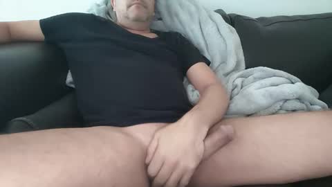 Snapshot of metroguy46 chatting on 5, 10, 2025 metroguy46 online show from 5, 10, 2025