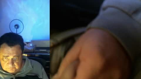 Snapshot of metrowester chatting on 1, 1, 2025 metrowester online show from 1, 1, 2025