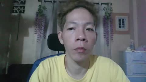 Snapshot of mfccalax33 chatting on 22, 12, 2025 i e h c i R online show from 22, 12, 2025