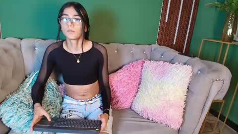 Snapshot of mhia_kate chatting on 25, 2, 2025 Mhia Kate online show from 25, 2, 2025