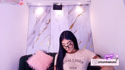 Mhia Kate online show from 15, 5, 2026