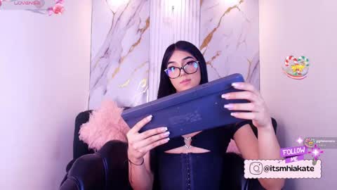 Mhia Kate online show from 18, 5, 2026