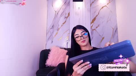 Mhia Kate online show from 20, 5, 2026
