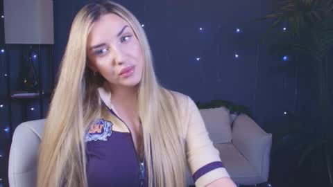 Snapshot of mi1a_ chatting on 18, 12, 2025 mi1a_ online show from 18, 12, 2025