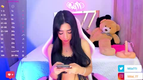 Mia online show from 21, 9, 2025