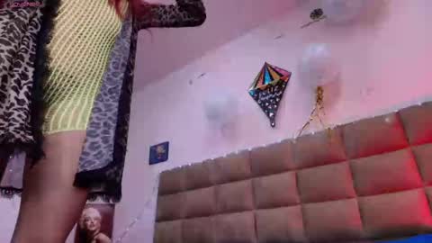 Emi online show from 6, 10, 2025