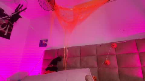 Emi online show from 30, 10, 2025