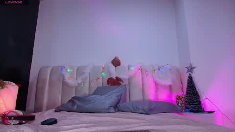 Emi online show from 17, 12, 2025