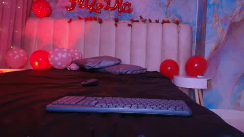 Emi online show from 12, 2, 2026