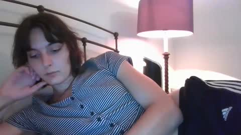 Snapshot of mia_177 chatting on 28, 9, 2025 mia_177 online show from 28, 9, 2025