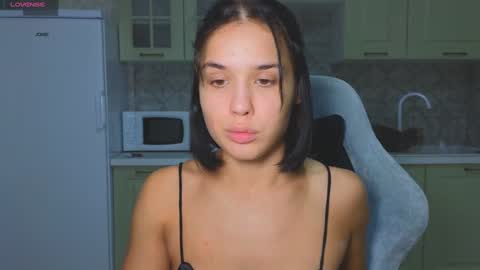 Snapshot of mia___lunaa chatting on 6, 10, 2025 Mia online show from 6, 10, 2025