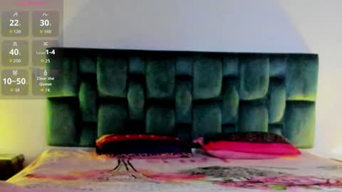 mia___velvet__ online show from 9, 5, 2026
