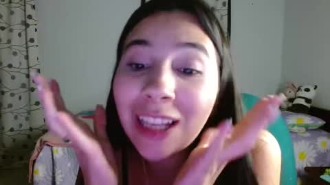 Snapshot of mia__lopez_ chatting on 4, 3, 2025 Mia online show from 4, 3, 2025