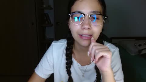 Snapshot of mia__lopez_ chatting on 4, 2, 2026 Mia online show from 4, 2, 2026