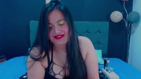 C A L L  M E  M I A  online show from 3, 11, 2025