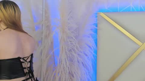      9 am - 4 p   7 am - 1 pm    online show from 5, 12, 2024