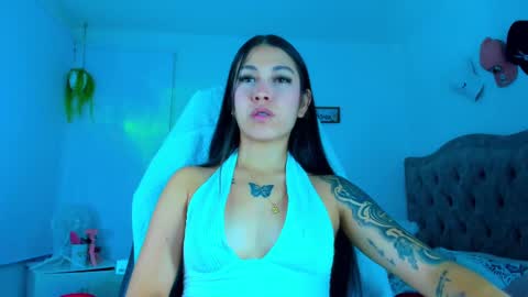 mia_adamsxxx online show from 16, 9, 2025