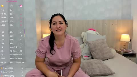 Snapshot of mia_aristizabal chatting on 11, 9, 2025 Mia Aristizabal online show from 11, 9, 2025