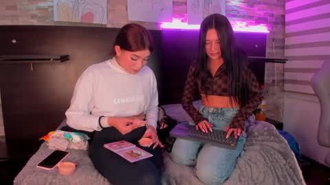 Mia online show from 4, 12, 2024