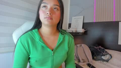 Mia online show from 20, 2, 2025