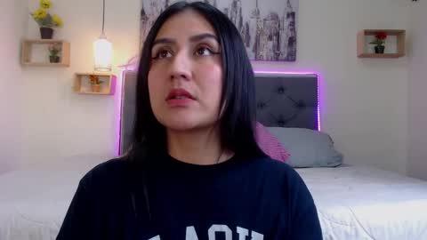 Snapshot of mia_ayra chatting on 16, 10, 2025 M I A A Y R A online show from 16, 10, 2025